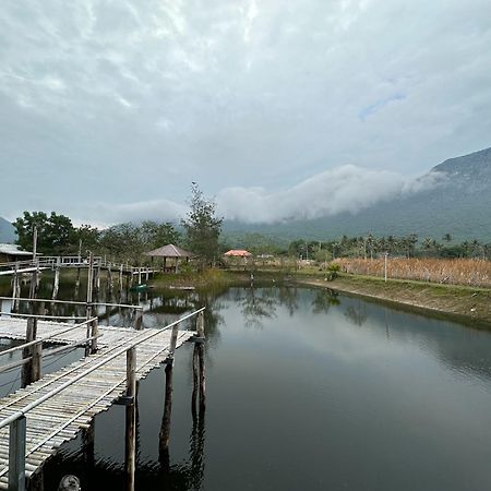 Numpu Baandin Hotel Sam Roi Yot Luaran gambar