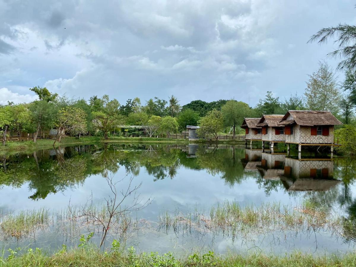 Numpu Baandin Hotel Sam Roi Yot Luaran gambar