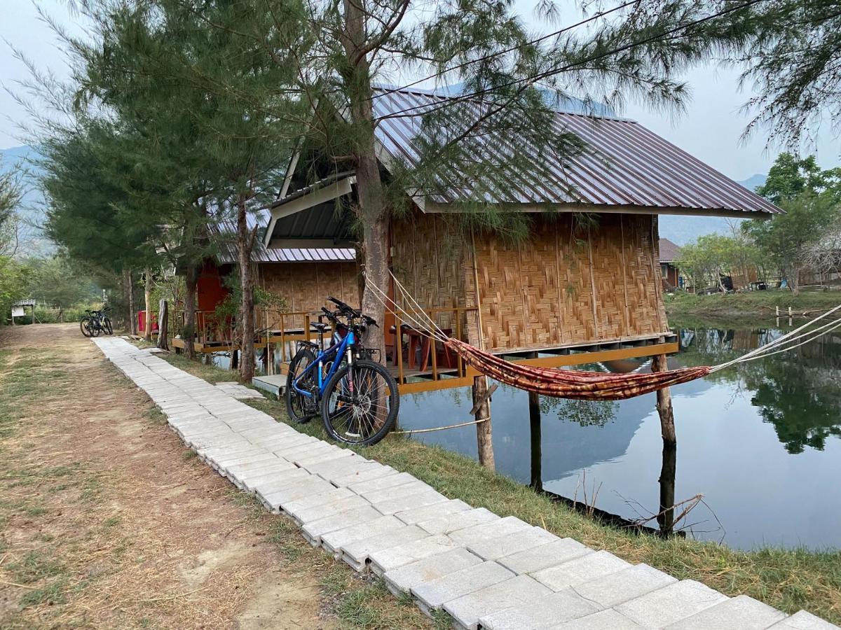 Numpu Baandin Hotel Sam Roi Yot Luaran gambar