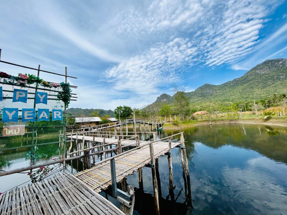 Numpu Baandin Hotel Sam Roi Yot Luaran gambar