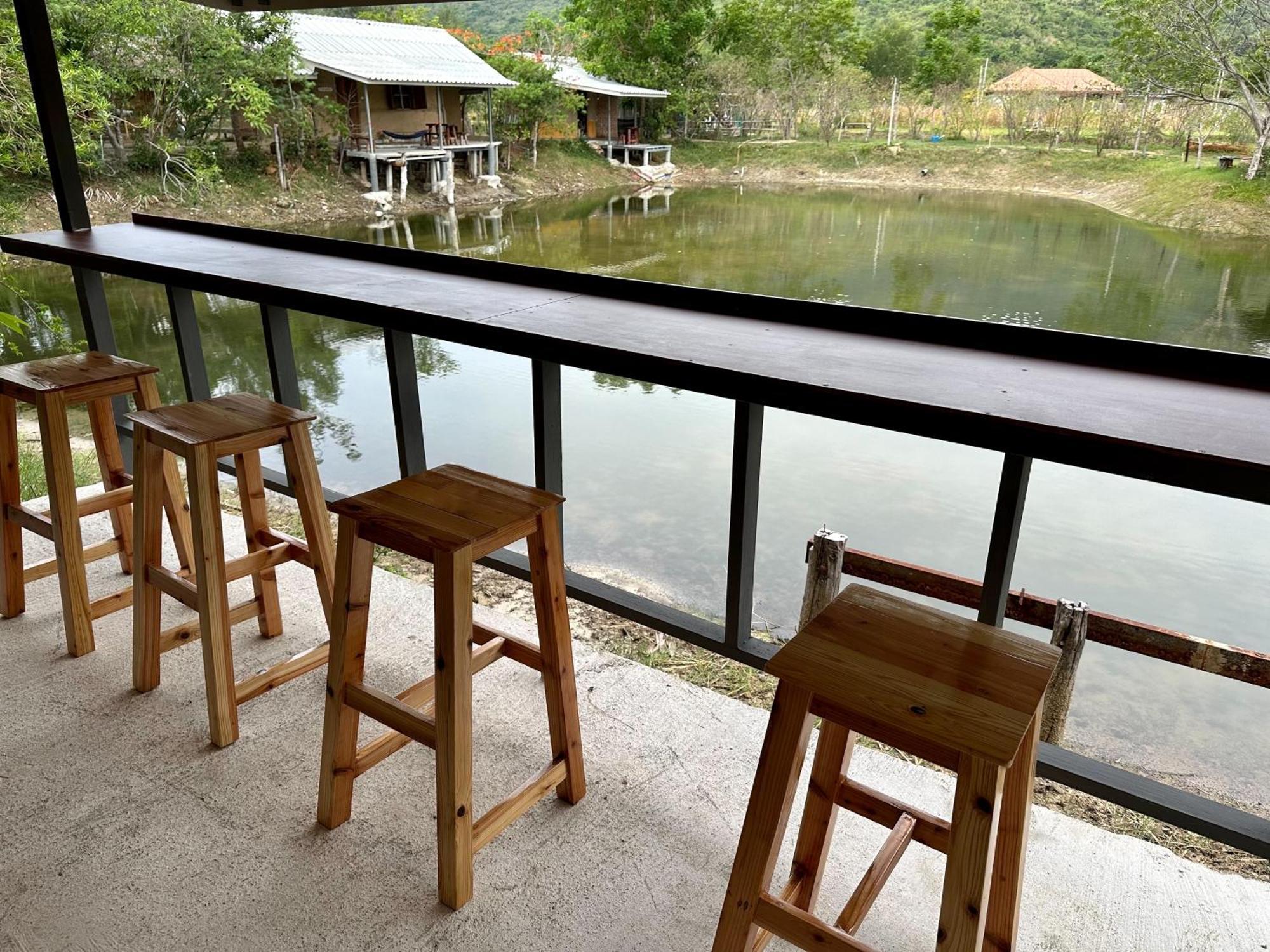 Numpu Baandin Hotel Sam Roi Yot Luaran gambar